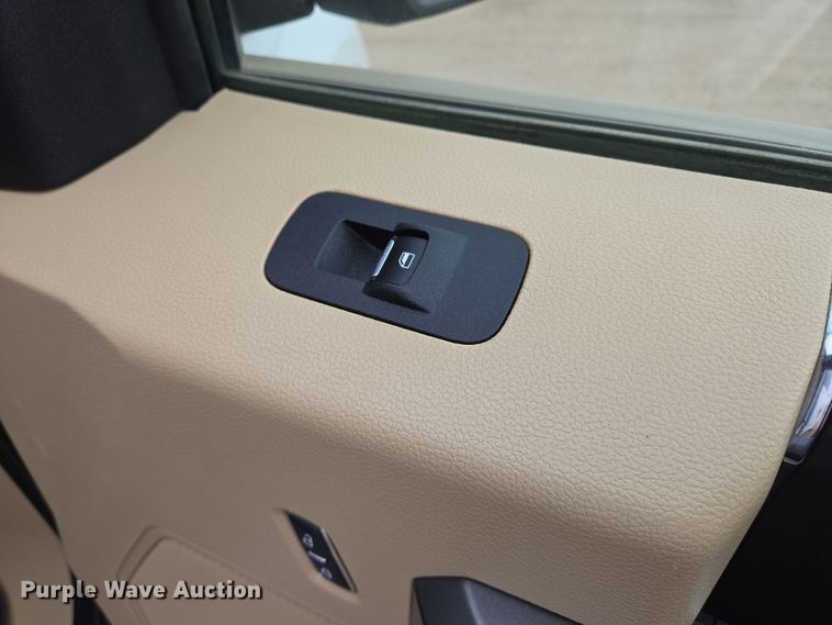 image for item EN8802 2019 Ford F150 XLT SuperCrew pickup truck