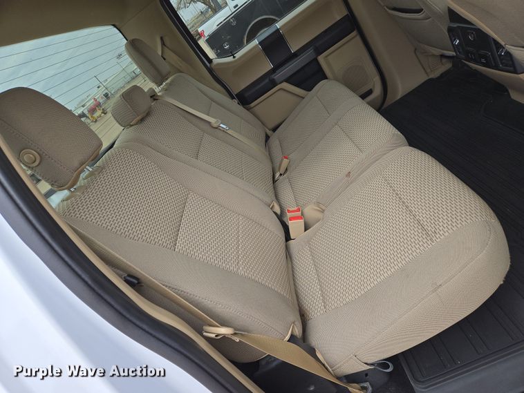 image for item EN8802 2019 Ford F150 XLT SuperCrew pickup truck