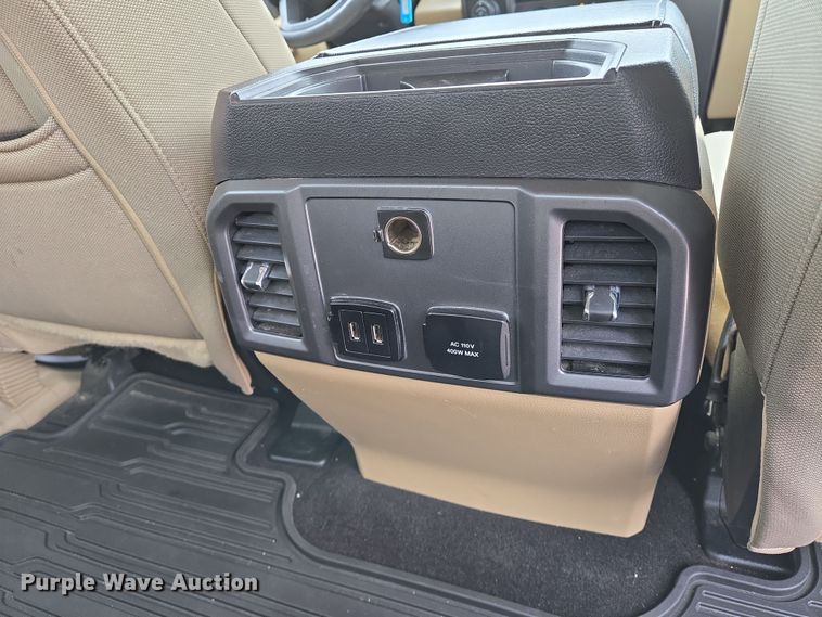 image for item EN8802 2019 Ford F150 XLT SuperCrew pickup truck