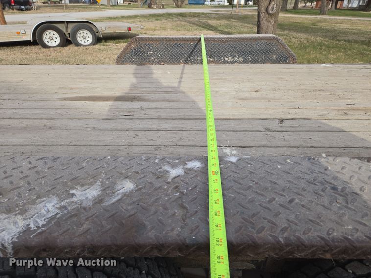 image for item EN8820 2005 PJ equipment trailer