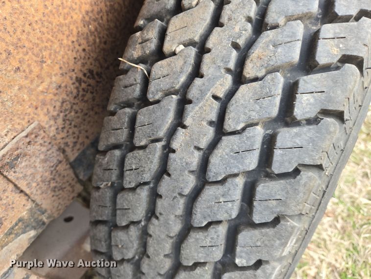 image for item EN8820 2005 PJ equipment trailer