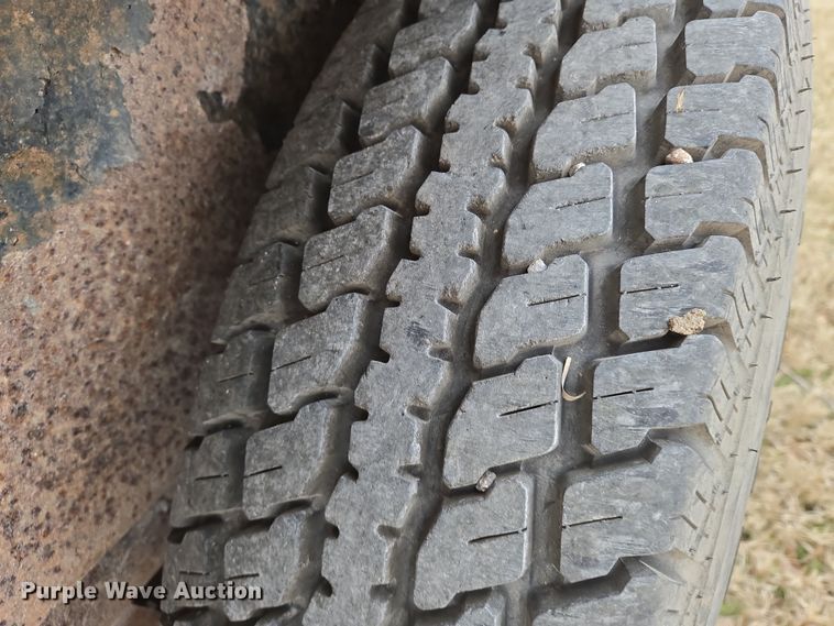 image for item EN8820 2005 PJ equipment trailer