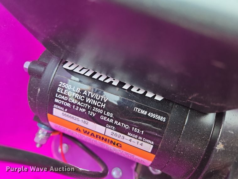 image for item EN8821 2005 H&H  equipment trailer