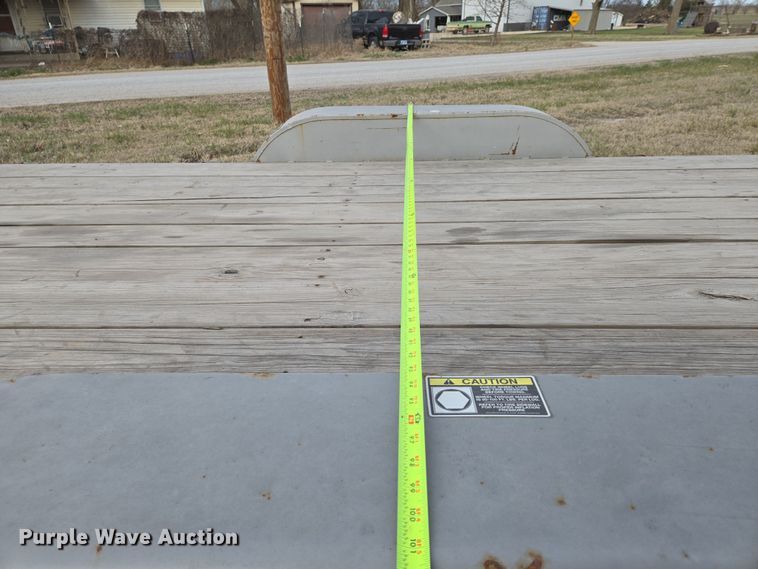 image for item EN8821 2005 H&H  equipment trailer