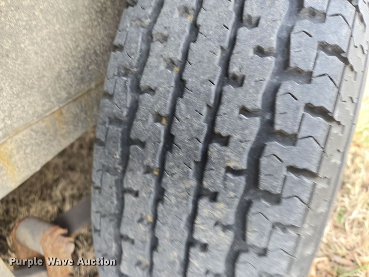 image for item EN8821 2005 H&H  equipment trailer