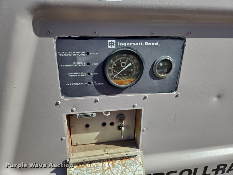image for item EN8834 Ingersoll Rand 100 air compressor
