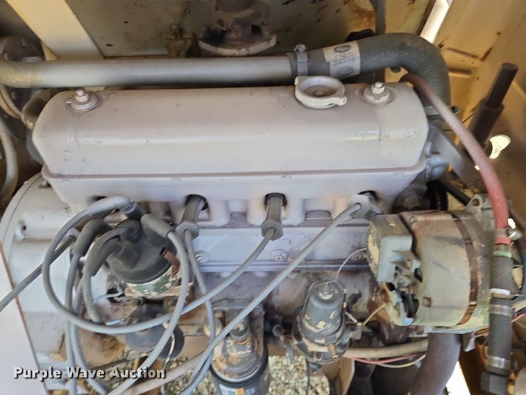 image for item EN8834 Ingersoll Rand 100 air compressor