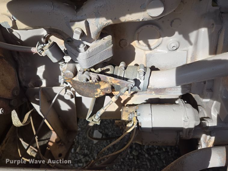 image for item EN8834 Ingersoll Rand 100 air compressor