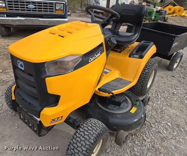 image for item EN8844 2015 Cub Cadet XT1 Enduro Series lawn mower