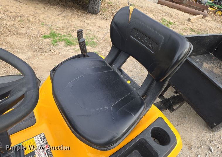 image for item EN8844 2015 Cub Cadet XT1 Enduro Series lawn mower