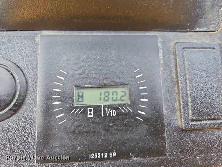 image for item EN8844 2015 Cub Cadet XT1 Enduro Series lawn mower