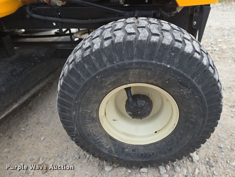 image for item EN8844 2015 Cub Cadet XT1 Enduro Series lawn mower