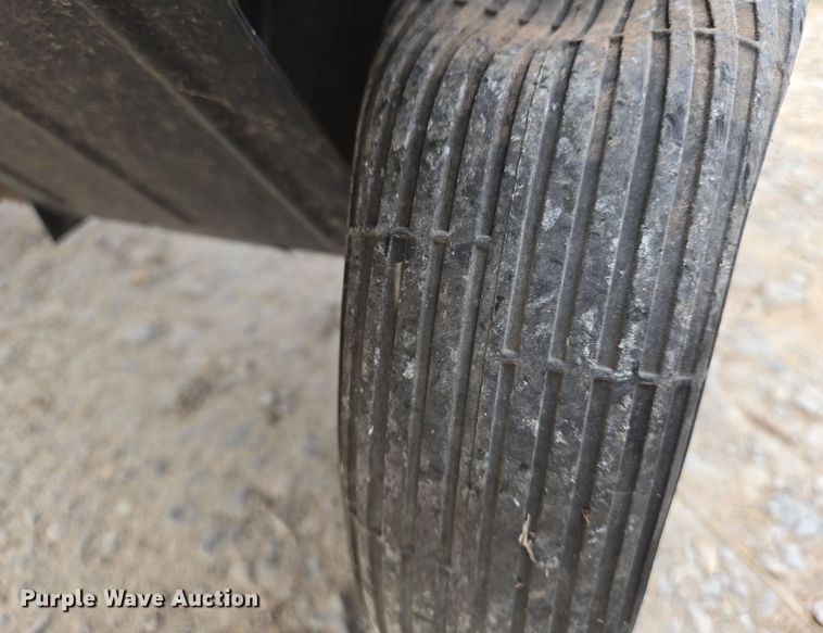 image for item EN8844 2015 Cub Cadet XT1 Enduro Series lawn mower