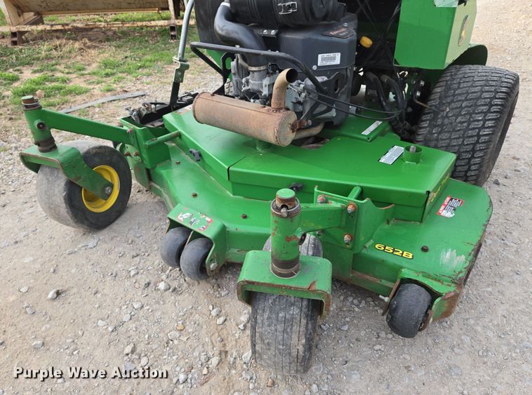image for item EN8846 2015 John Deere 652B lawn mower