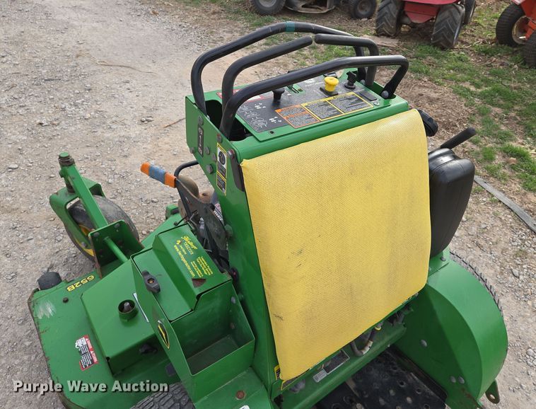 image for item EN8846 2015 John Deere 652B lawn mower