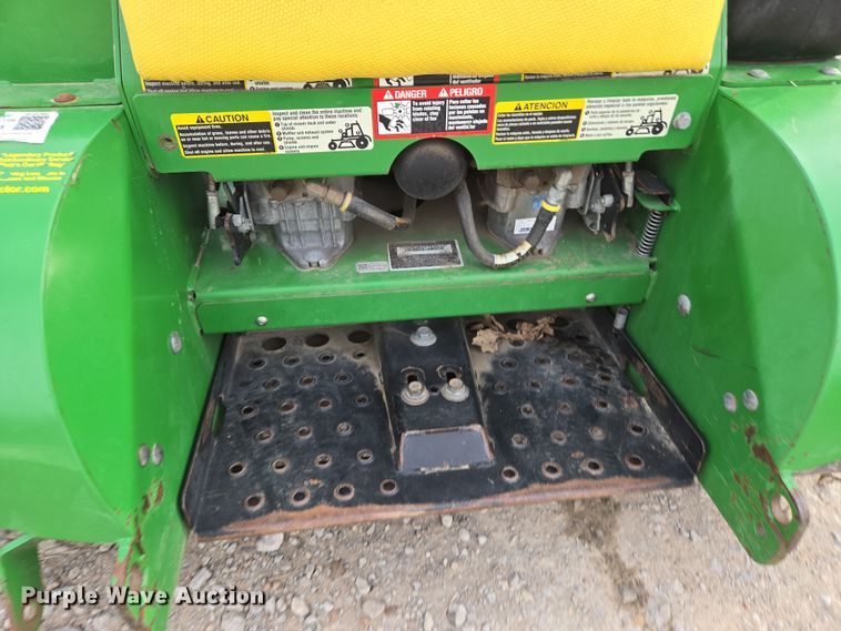 image for item EN8846 2015 John Deere 652B lawn mower