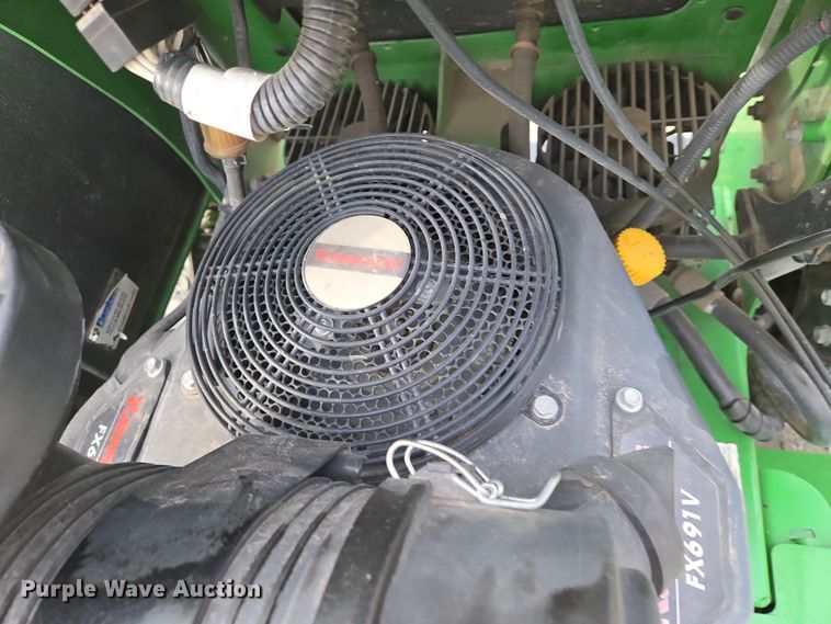 image for item EN8846 2015 John Deere 652B lawn mower