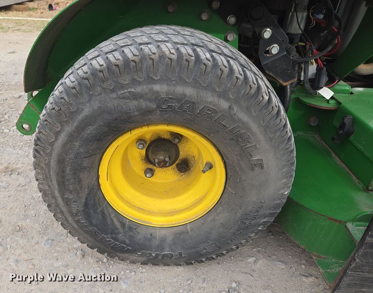 image for item EN8846 2015 John Deere 652B lawn mower