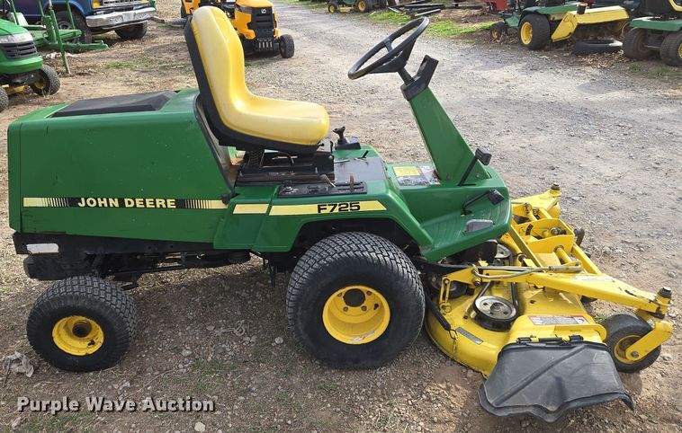 image for item EN8848 1991 John Deere F725 lawn mower