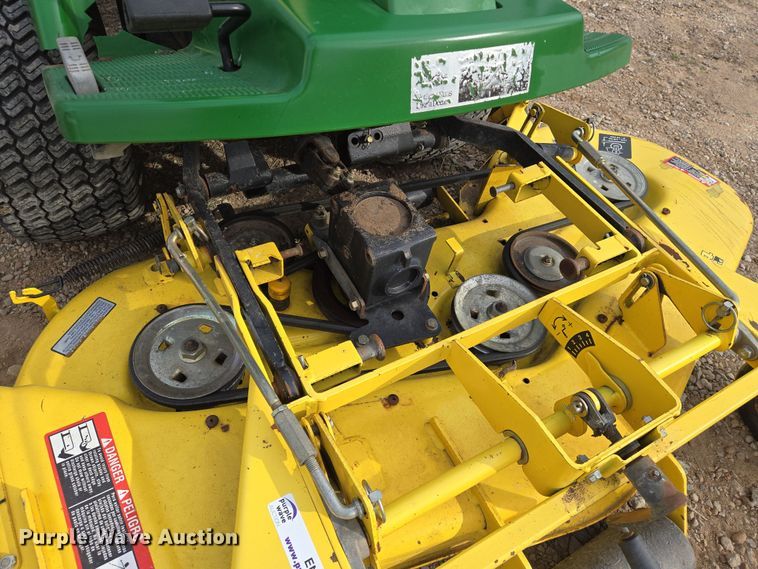 image for item EN8848 1991 John Deere F725 lawn mower