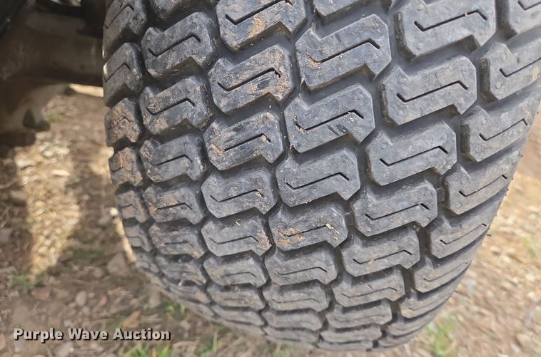 image for item EN8848 1991 John Deere F725 lawn mower