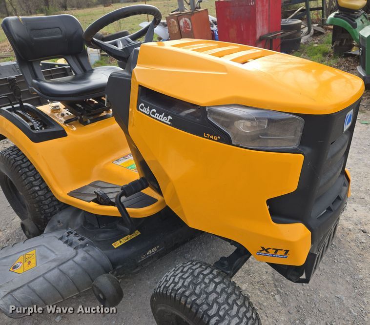 image for item EN8849 2018 Cub Cadet XT1 Enduro Series  lawn mower