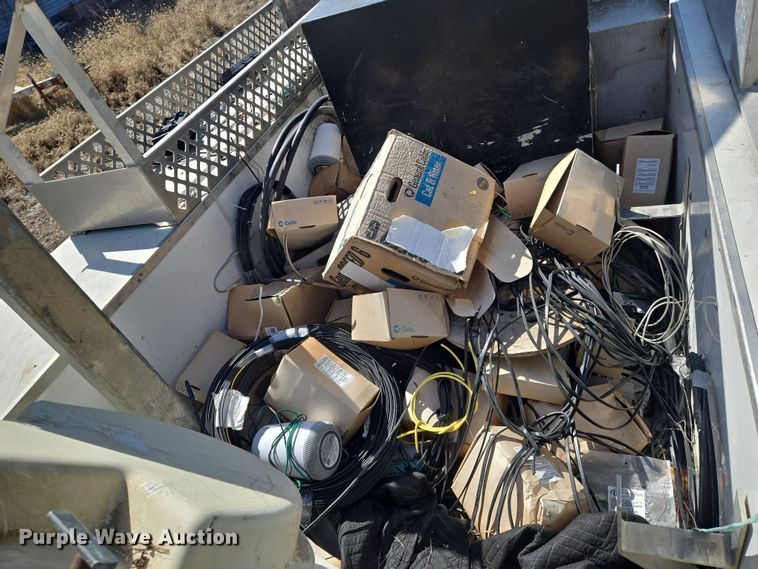 image for item EO0613 2013 Chevrolet Silverado 3500HD bucket truck