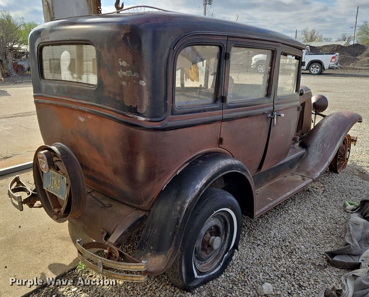 image for item EO0628 Chevrolet  sedan