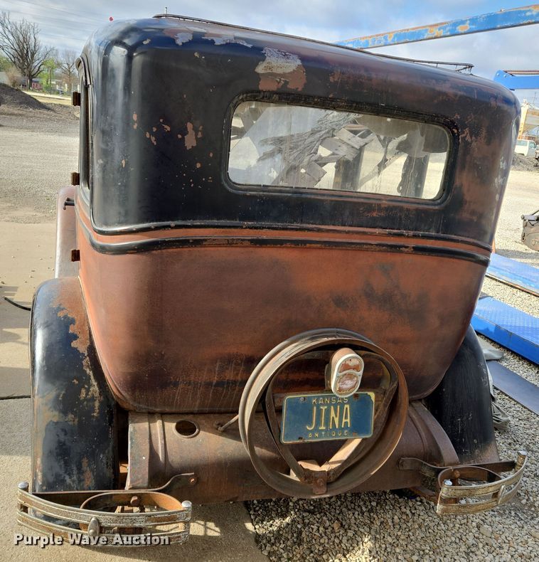 image for item EO0628 Chevrolet  sedan