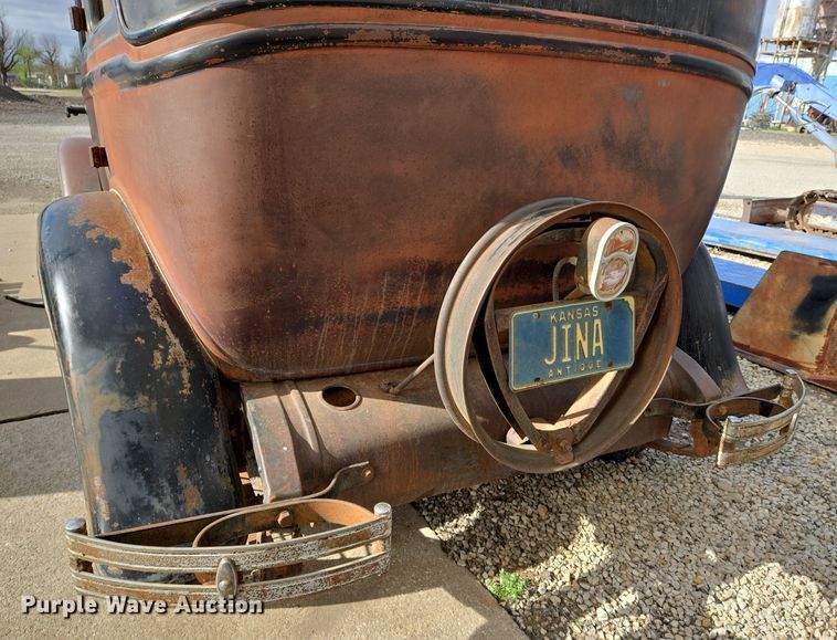 image for item EO0628 Chevrolet  sedan