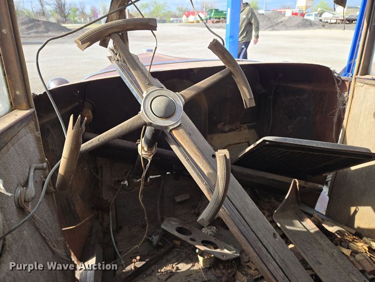 image for item EO0628 Chevrolet  sedan