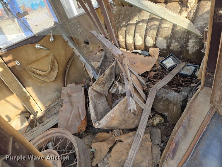 image for item EO0628 Chevrolet  sedan