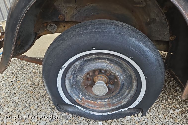 image for item EO0628 Chevrolet  sedan