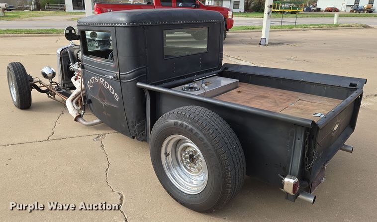 image for item EO0630 1929 Chevrolet Roadster rat rod pickup truck