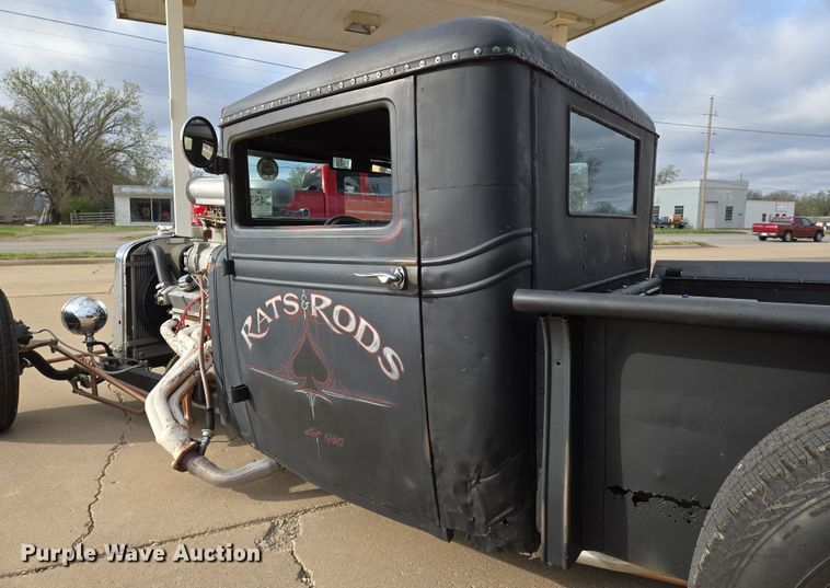 image for item EO0630 1929 Chevrolet Roadster rat rod pickup truck