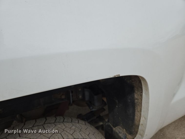 image for item EO0640 2019 Chevrolet Silverado 3500HD Crew Cab pickup truck