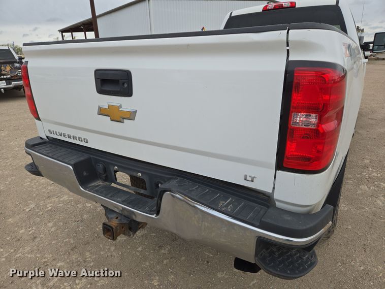 image for item EO0641 2019 Chevrolet Silverado 3500HD Crew Cab pickup truck