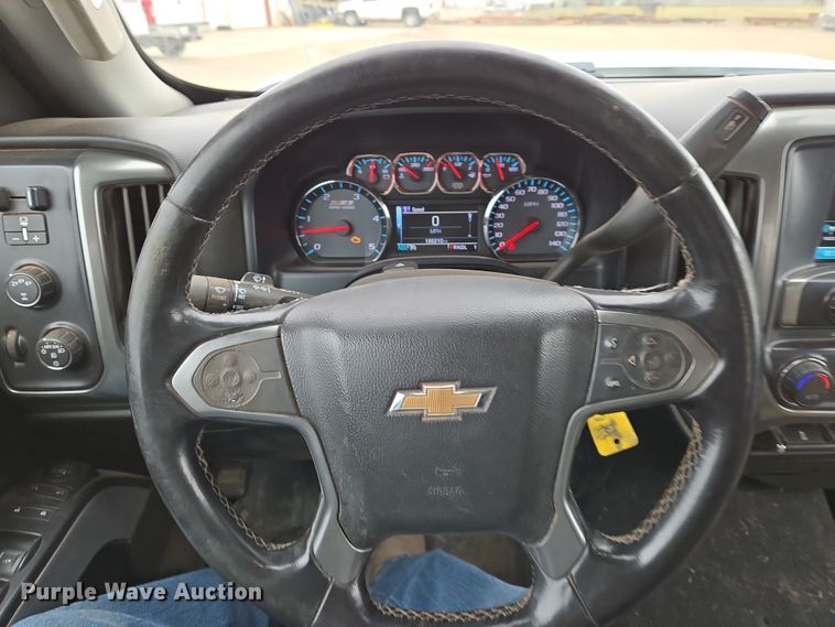 image for item EO0641 2019 Chevrolet Silverado 3500HD Crew Cab pickup truck