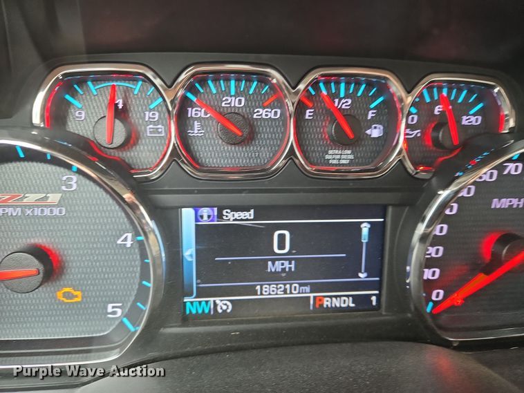 image for item EO0641 2019 Chevrolet Silverado 3500HD Crew Cab pickup truck