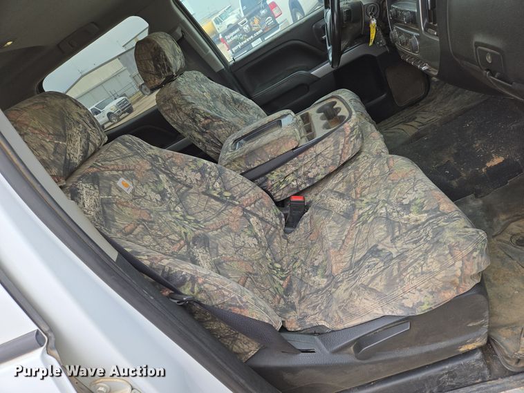 image for item EO0641 2019 Chevrolet Silverado 3500HD Crew Cab pickup truck