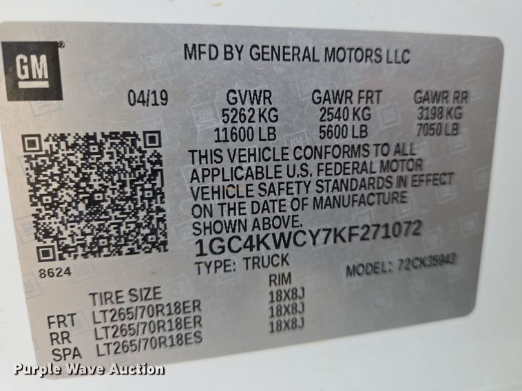 image for item EO0641 2019 Chevrolet Silverado 3500HD Crew Cab pickup truck