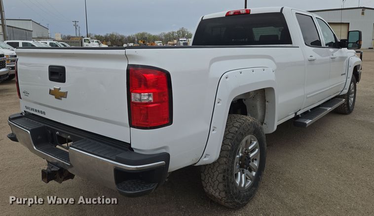 image for item EO0644 2019 Chevrolet Silverado 3500HD Crew Cab pickup truck