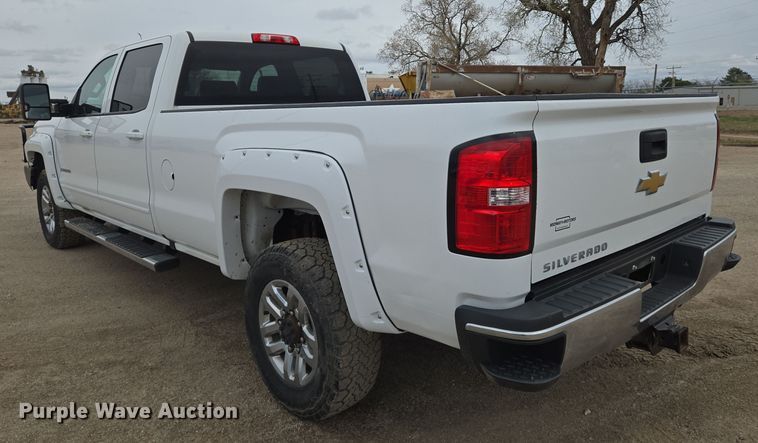 image for item EO0644 2019 Chevrolet Silverado 3500HD Crew Cab pickup truck