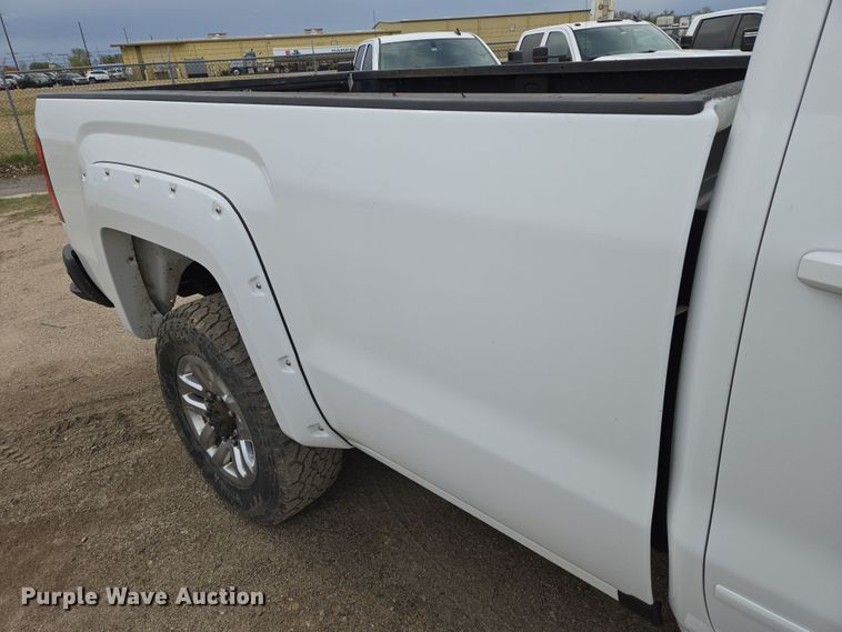 image for item EO0644 2019 Chevrolet Silverado 3500HD Crew Cab pickup truck