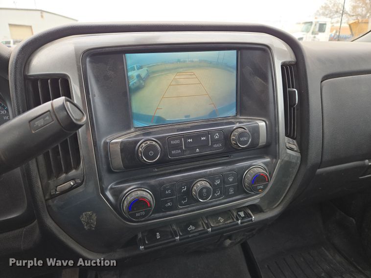 image for item EO0644 2019 Chevrolet Silverado 3500HD Crew Cab pickup truck