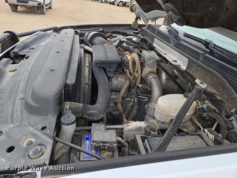 image for item EO0644 2019 Chevrolet Silverado 3500HD Crew Cab pickup truck