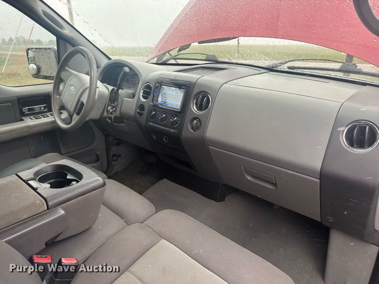 image for item EQ1238 2006 Ford F150 SuperCab pickup truck