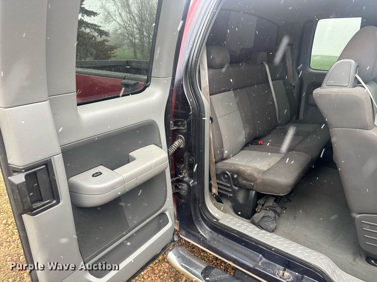 image for item EQ1238 2006 Ford F150 SuperCab pickup truck