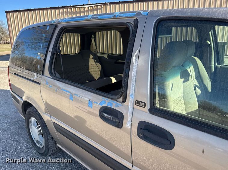 image for item EQ1239 2003 Chevrolet Venture van