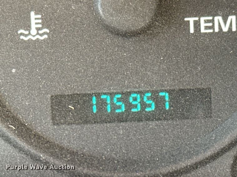 image for item EQ1239 2003 Chevrolet Venture van